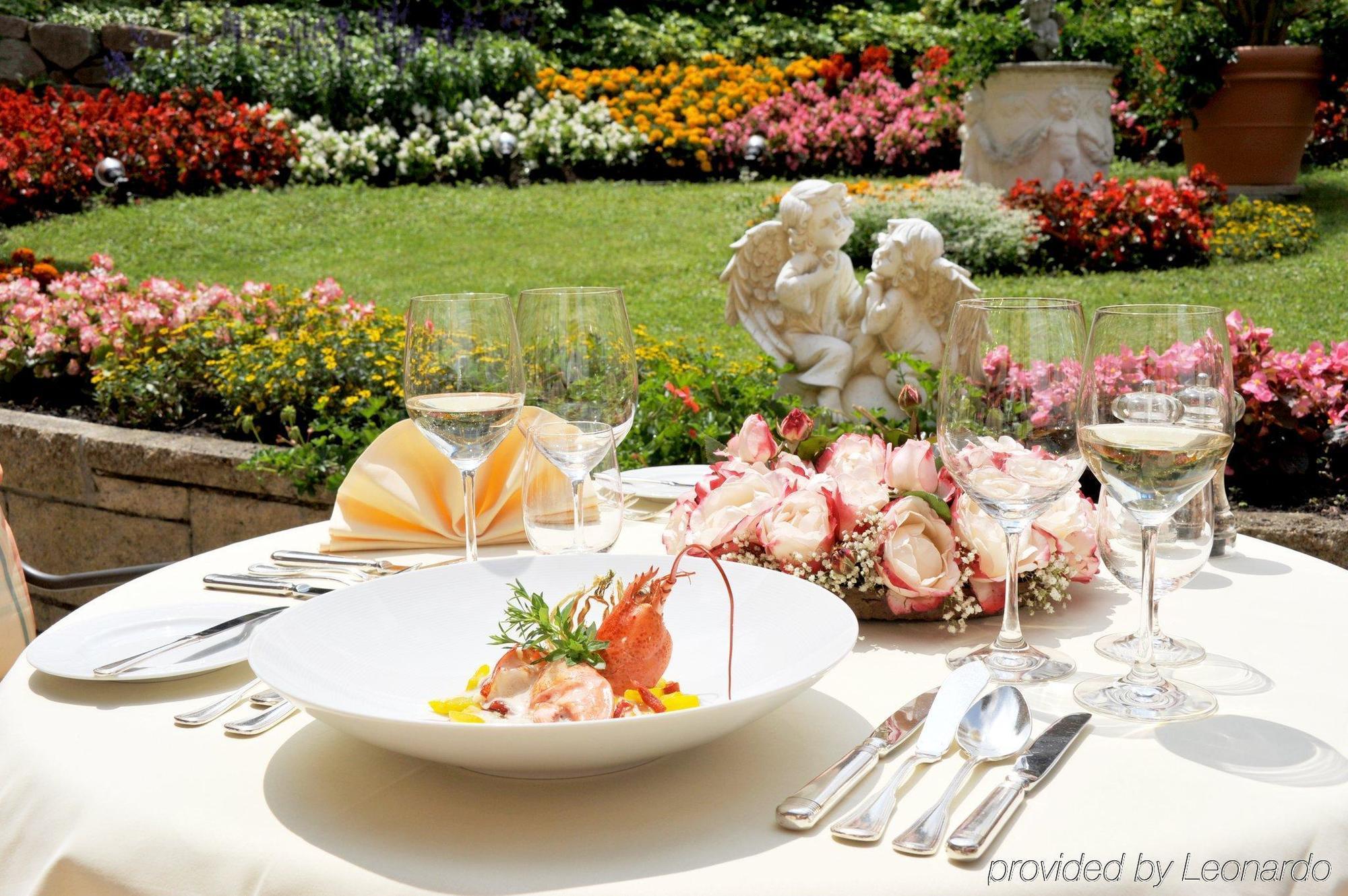 Relais & Chateaux Hotel Schwarzmatt بادنويلر المطعم الصورة